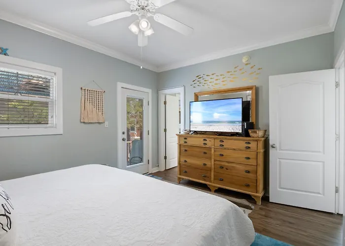 Apartment Blue Skies 29cu By Pkrm Pensacola